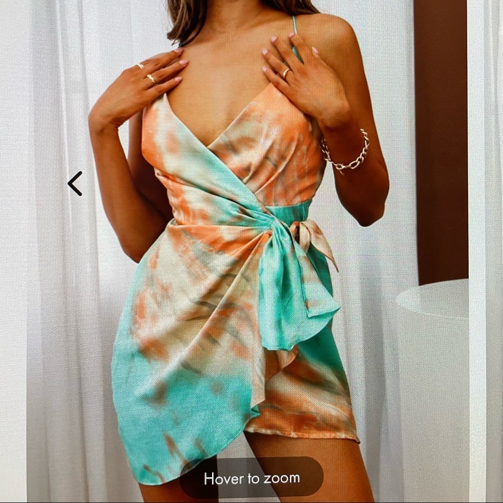 NWT Selfie  Leslie wrap dress  size small